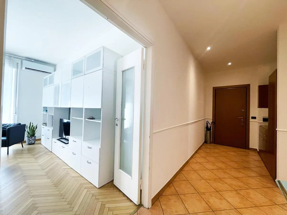 Appartamento Casa Di Gloria 30Mt Mm1 Deangeli Milano